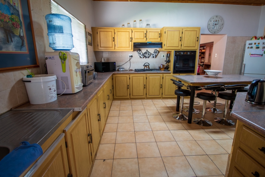 5 Bedroom Property for Sale in Middelpos Northern Cape